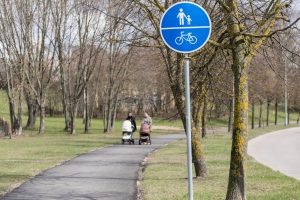 Draugiškas Vilnius: atnaujinti 7 kilometrai Vingio parko dviračių takų